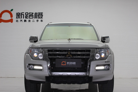 莱芜二手三菱帕杰罗 2018款 帕杰罗97 GLS3.8L 五门中东版 天窗自动